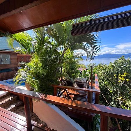 Naveria Heights Lodge Savusavu Eksteriør billede